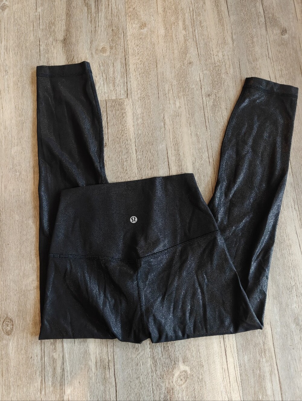 Lululemon Align High-Rise Crop 23" *ShineRadiate Foil Print Black Size 4 EUC